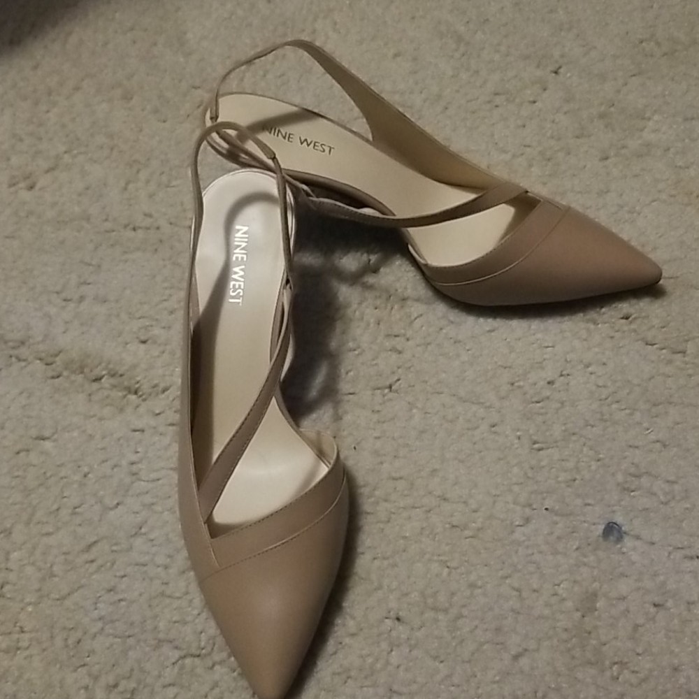 Nine Wesst Slingback pumps Natural 8M NWT